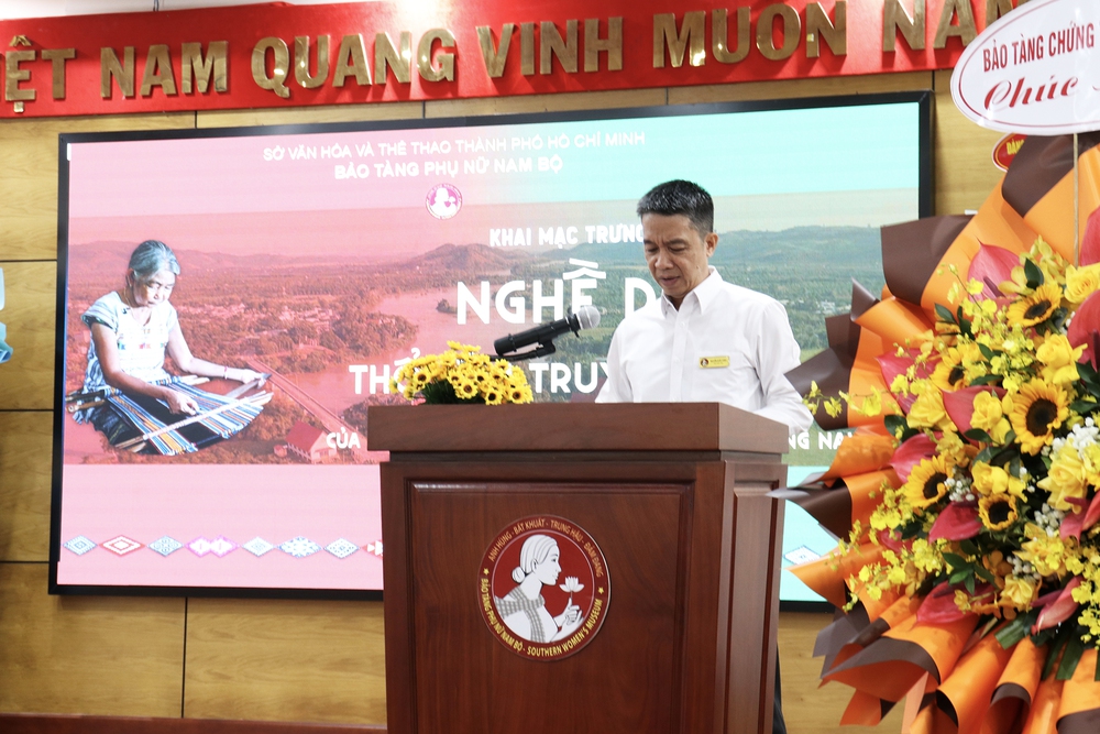 Tôn vinh nghề dệt thổ cẩm của người Mạ - Ảnh 1. Tôn vinh nghề dệt thổ cẩm của người Mạ - Ảnh 1.