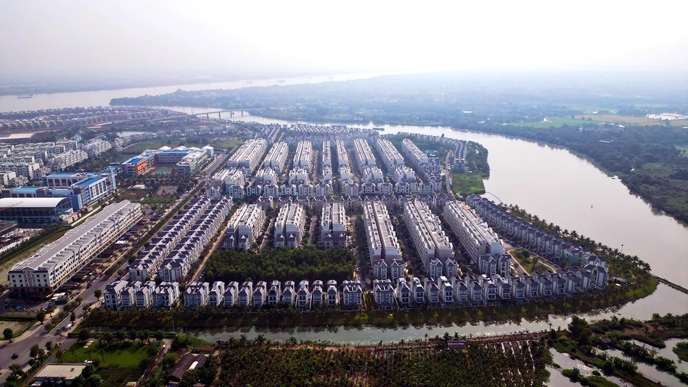 Kỳ họp thứ 10, Quốc hội khóa XV: Làm rõ hơn căn cứ tính tiền sử dụng đất, tiền bồi thường khi Nhà nước thu hồi đất - Ảnh 3.