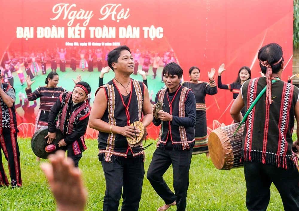 Giao lưu “Ngày hội đại đoàn kết các dân tộc” - Ảnh 10.