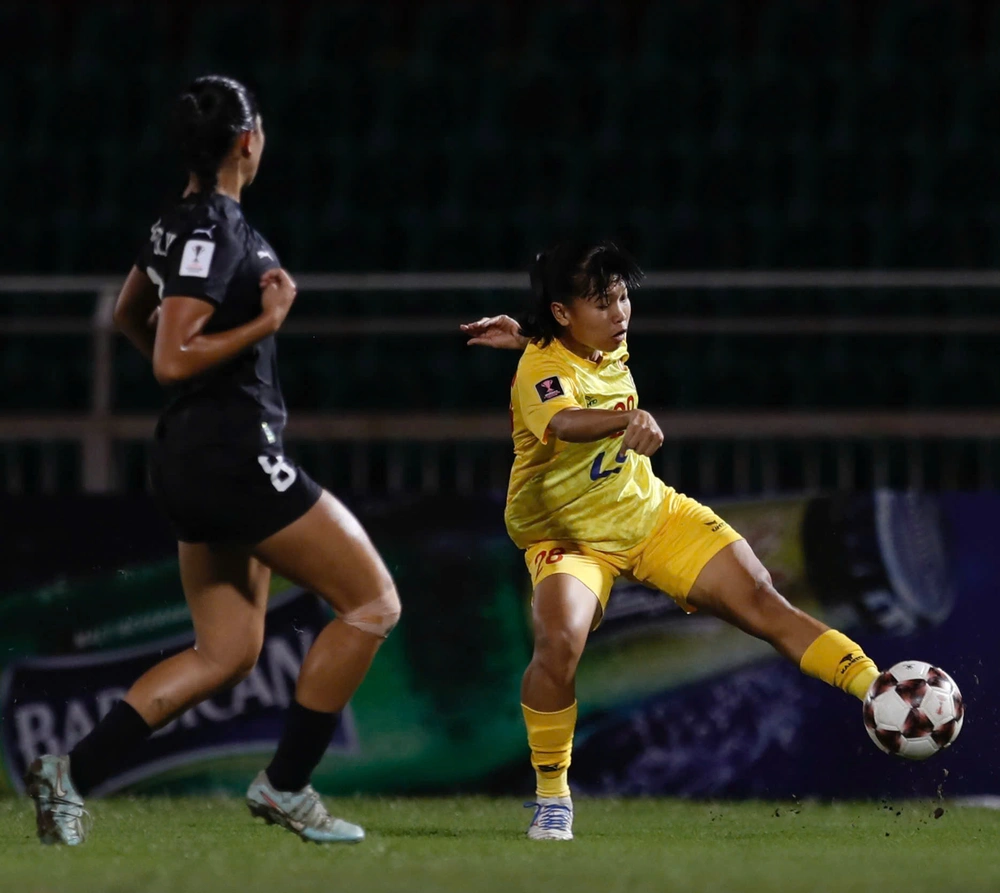 Thua đậm CLB của Australia, thầy Huỳnh Như xin lỗi người hâm mộ - Ảnh 4.