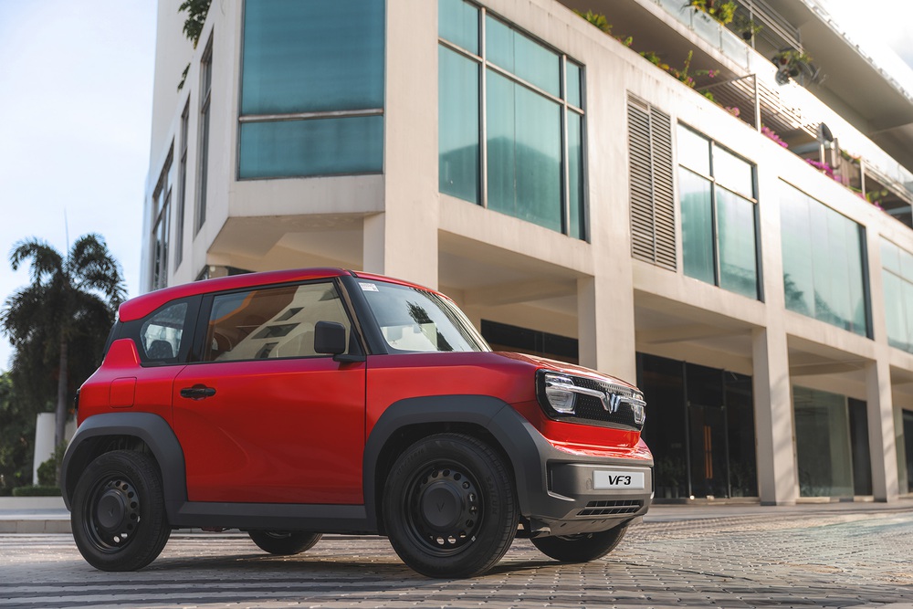 Thị trường xe khởi sắc, VinFast lập kỷ lục doanh số - Ảnh 1.