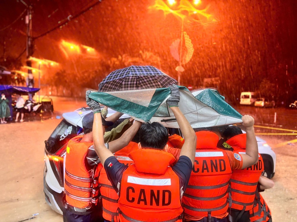 Gia Lai: Hơn 8.300 hộ dân bị ngập do mưa lớn kéo dài - Ảnh 5.