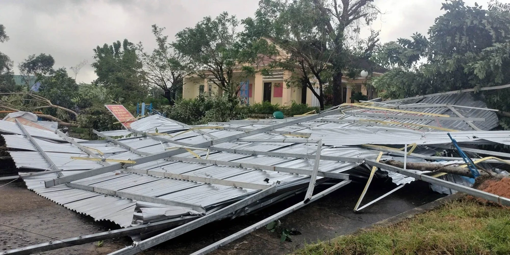 Mưa lũ khiến 85 nhà hư hỏng, 20.454 nhà ngập tại khu vực miền Trung - Ảnh 3.