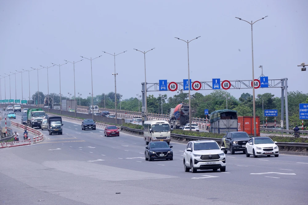 100% phương tiện giao thông công cộng tại Hà Nội và Thành phố Hồ Chí Minh sử dụng năng lượng sạch vào năm 2030 - Ảnh 1.