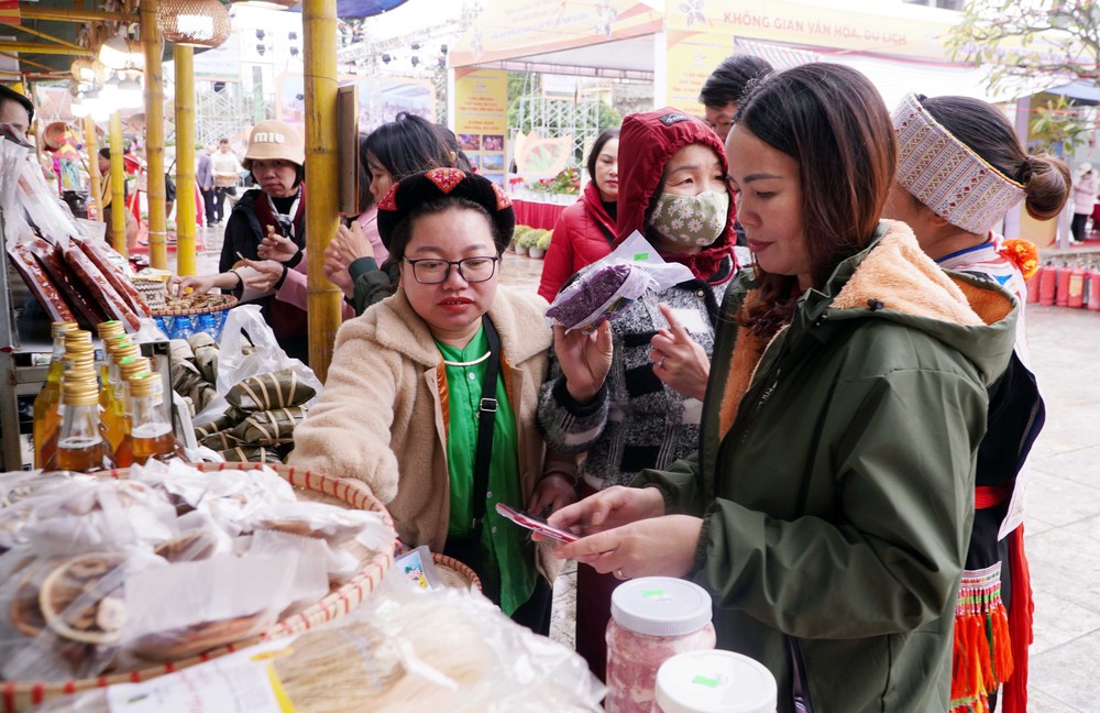 Hưng Yên xác định phát triển du lịch bài bản và chuyên nghiệp - Ảnh 3.