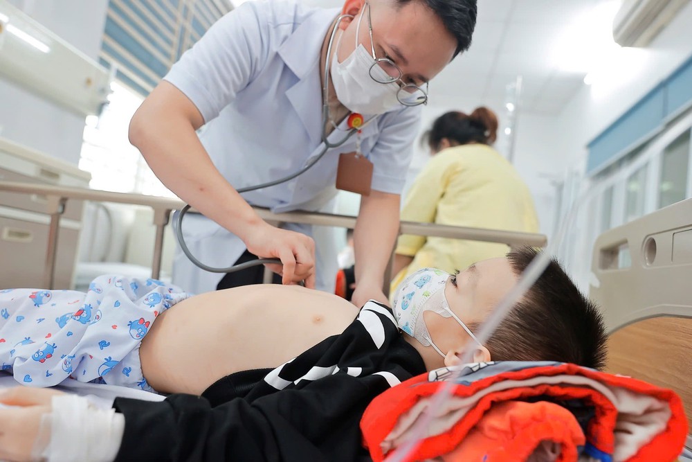 Nhiều trường linh hoạt hỗ trợ học sinh mắc cúm A và tăng cường biện pháp phòng bệnh - Ảnh 3.