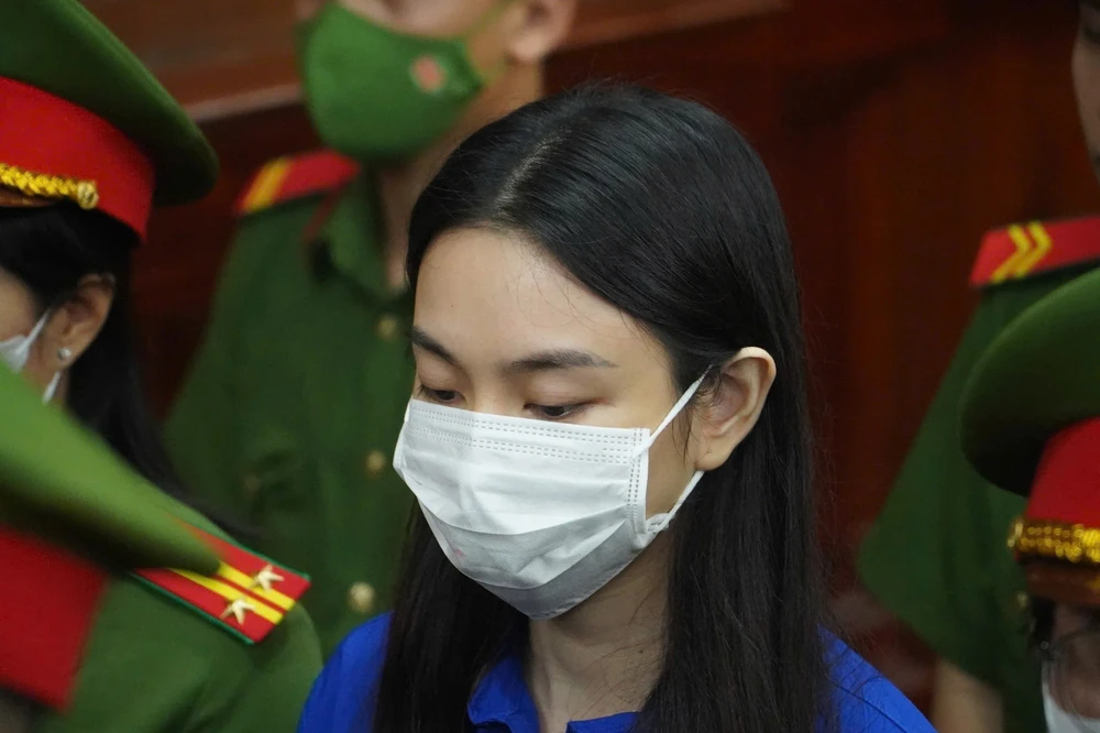 Thùy tiên, Quang Linh bị đề nghị mức án 2 năm đến 2 năm 6 tháng tù - Ảnh 1.