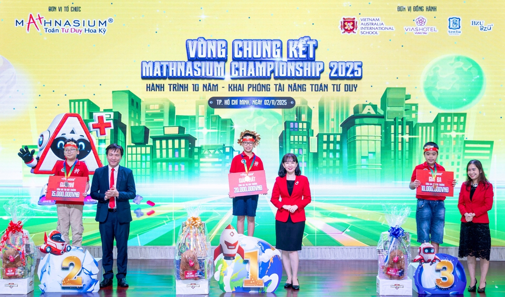 18 thí sinh miền Nam chiến thắng cuộc thi Toán tư duy - Ảnh 3. 18 thí sinh miền Nam chiến thắng cuộc thi Toán tư duy - Ảnh 3.