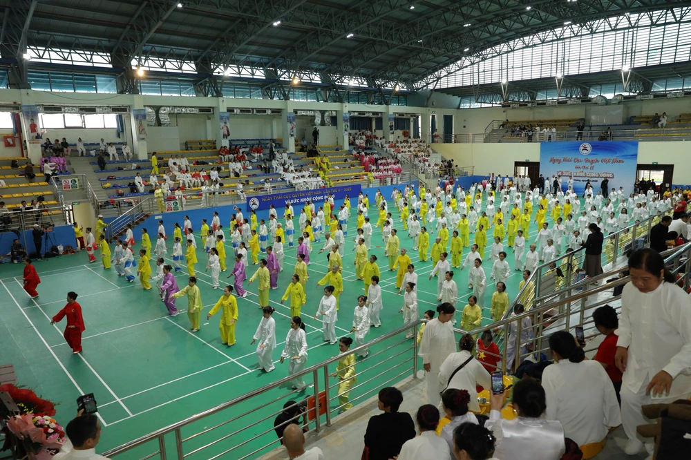 Ngày Thái Cực Quyền Việt Nam 2025: Khi những đường quyền kể câu chuyện về sức khỏe và tinh thần Việt - Ảnh 2. Ngày Thái Cực Quyền Việt Nam 2025: Khi những đường quyền kể câu chuyện về sức khỏe và tinh thần Việt - Ảnh 2.