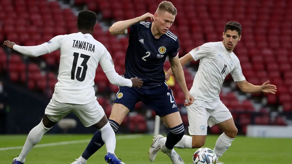 Scott McTominay: Từ "người thừa" MU trở thành "người hùng" Scotland - Ảnh 2. Scott McTominay: Từ "người thừa" MU trở thành "người hùng" Scotland - Ảnh 2.