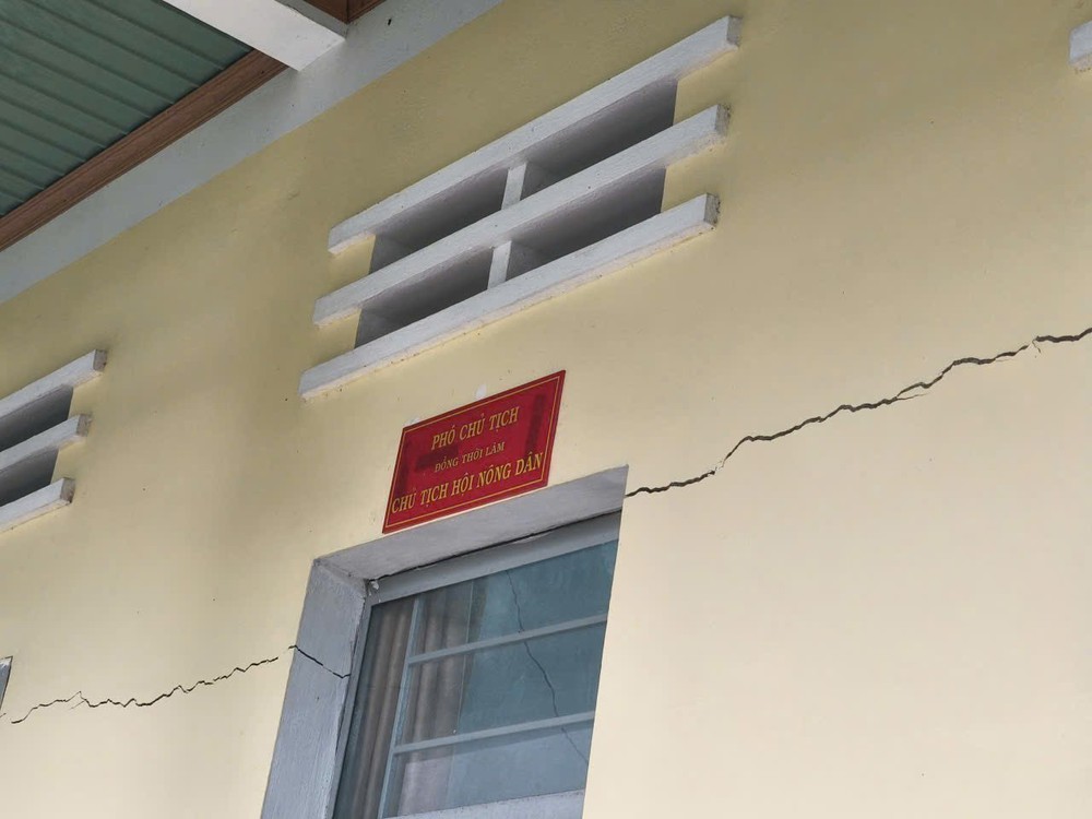 Gia Lai: Tiếng nổ dưới đất gây nhiều vết nứt nhà tại xã Ia Rsai - Ảnh 3.