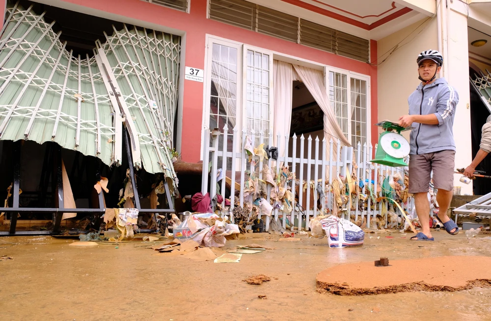 Lâm Đồng: “Thị trấn cổ D’ran” tan hoang sau lũ - Ảnh 9.