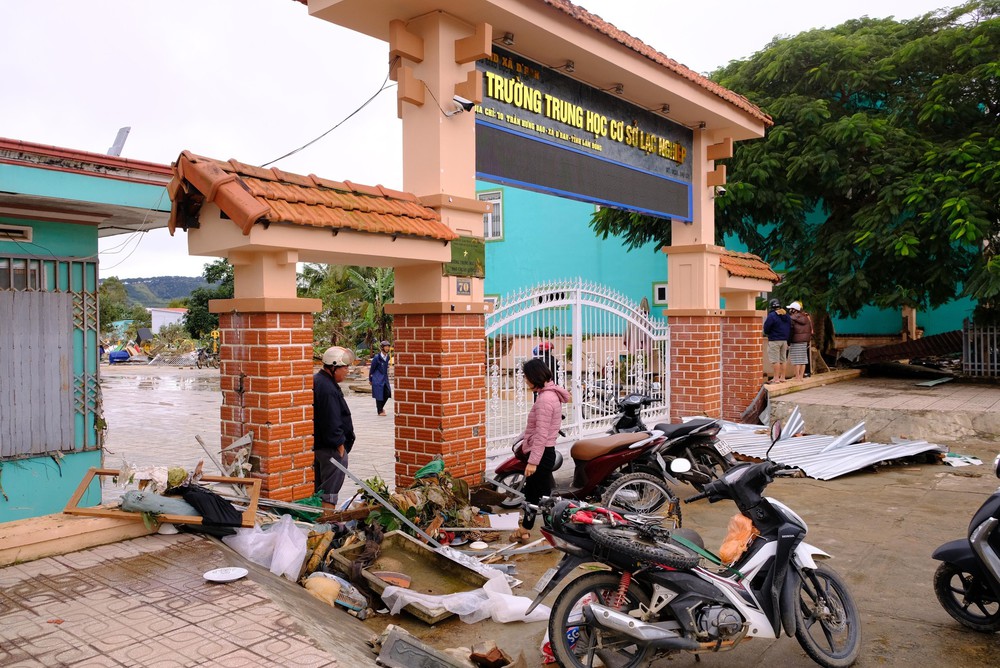 Lâm Đồng: “Thị trấn cổ D’ran” tan hoang sau lũ - Ảnh 1.