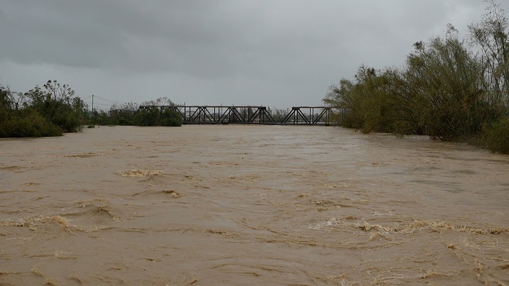 Thời tiết ngày 21/11: Lũ trên các sông từ Huế đến Khánh Hòa đang xuống - Ảnh 1.