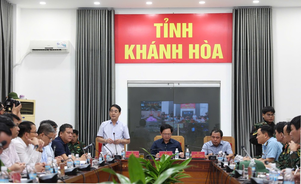 Phó Thủ tướng Hồ Quốc Dũng chỉ đạo công tác khắc phục hậu quả mưa lũ tại Khánh Hoà - Ảnh 2.