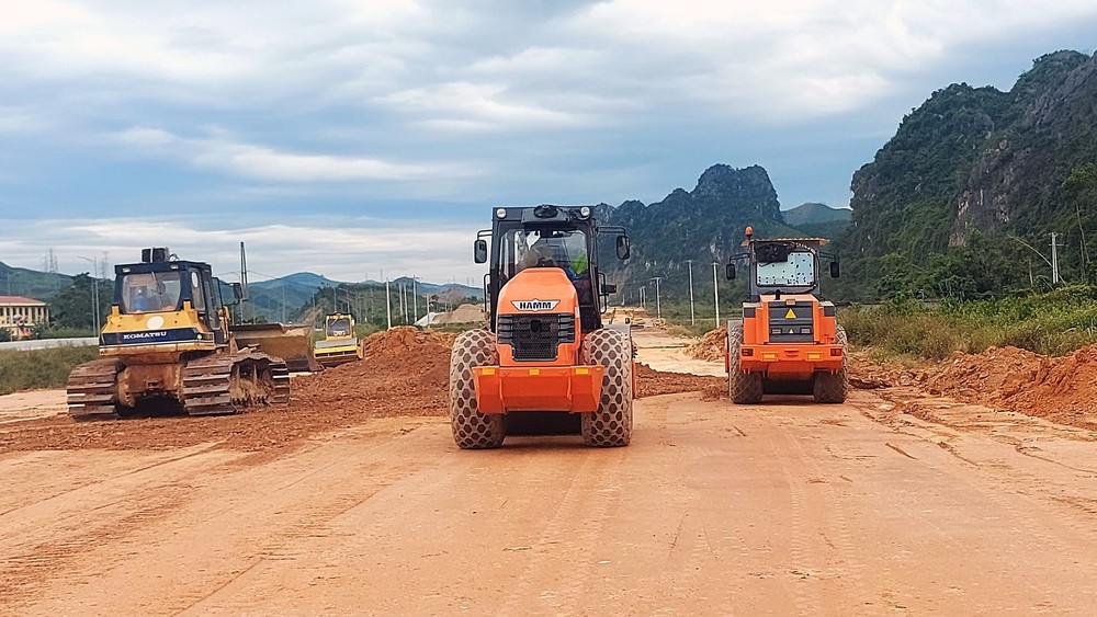 Điều chỉnh dự toán chi đầu tư phát triển và kế hoạch đầu tư công năm 2025 - Ảnh 1.