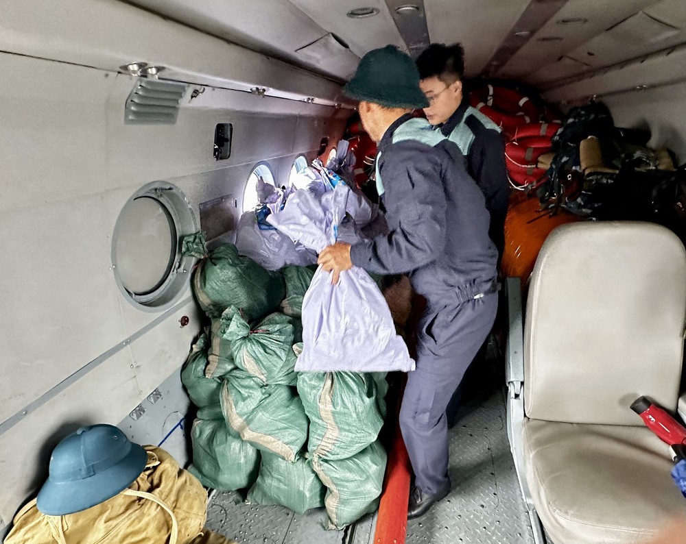 Trung đoàn Không quân 930 sẵn sàng bay cứu hộ, cứu nạn tại các tỉnh Nam Trung Bộ - Ảnh 6.