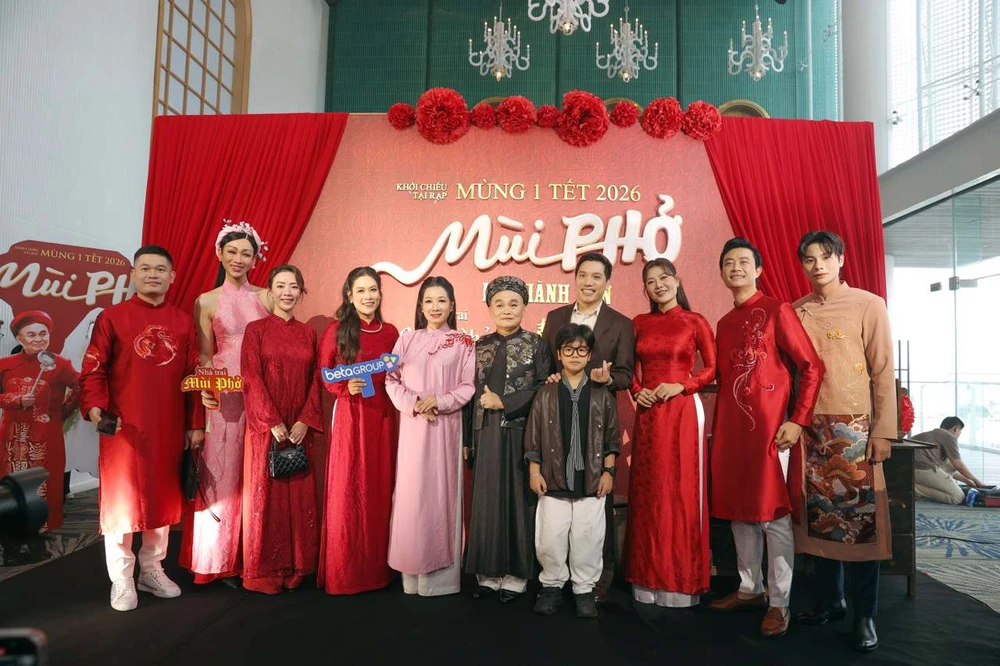 Xuân Hinh và Thu Trang “đấu khẩu” trong “Mùi phở”  - Ảnh 1.