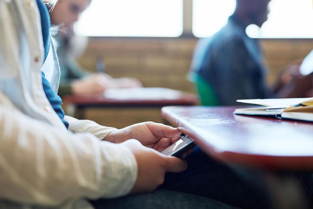 Trí tuệ nhân tạo: Áp dụng công nghệ ngăn chặn tình trạng gian lận thi cử dùng AI - Ảnh 1.