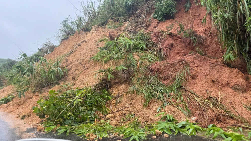 Đề phòng lũ quét, sạt lở đất khu vực các tỉnh Đắk Lắk, Khánh Hòa và Lâm Đồng - Ảnh 2.