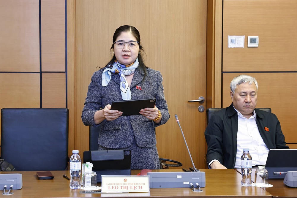 Quốc hội thảo luận ở tổ về dự án Luật Trí tuệ nhân tạo - Ảnh 9.