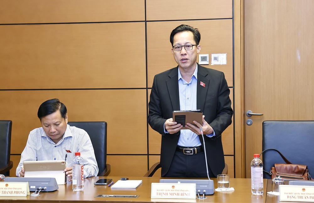 Quốc hội thảo luận ở tổ về dự án Luật Trí tuệ nhân tạo - Ảnh 10.