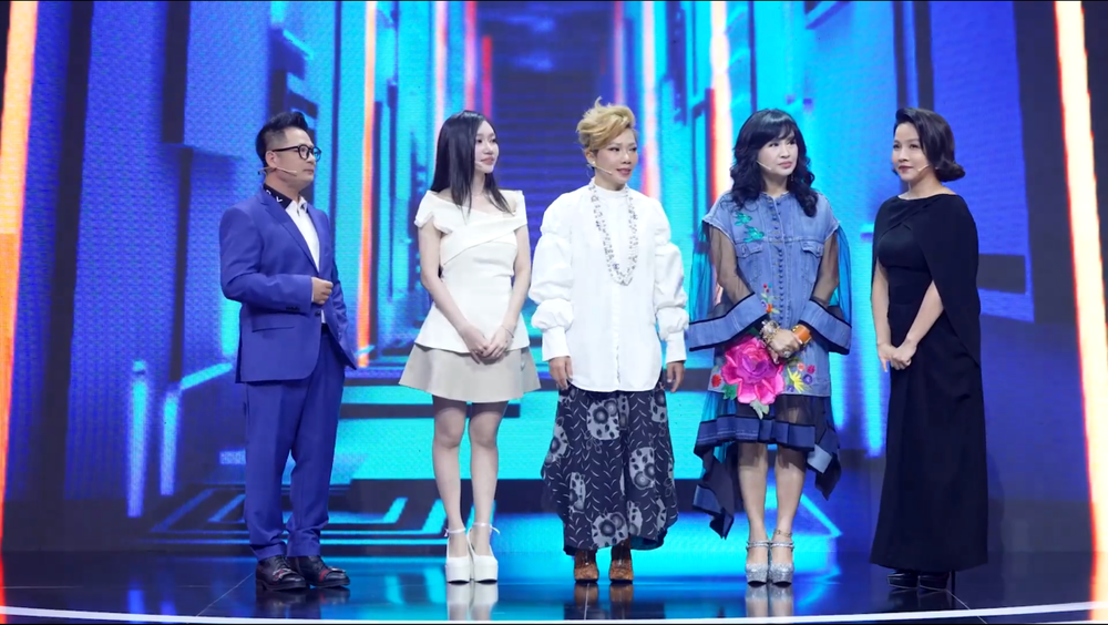 Mỹ Linh ngượng ngùng bên mối tình đầu trong tập 5 “A.I là ai?” - Ảnh 1.