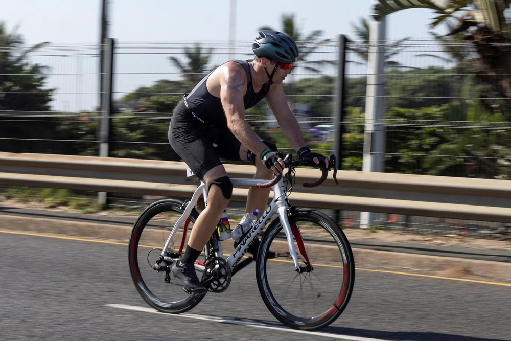 Cựu vô địch Paralympic từng đi tù vì bắn chết bạn gái tái xuất làng thể thao với diện mạo mới - Ảnh 2. Oscar Pistorius