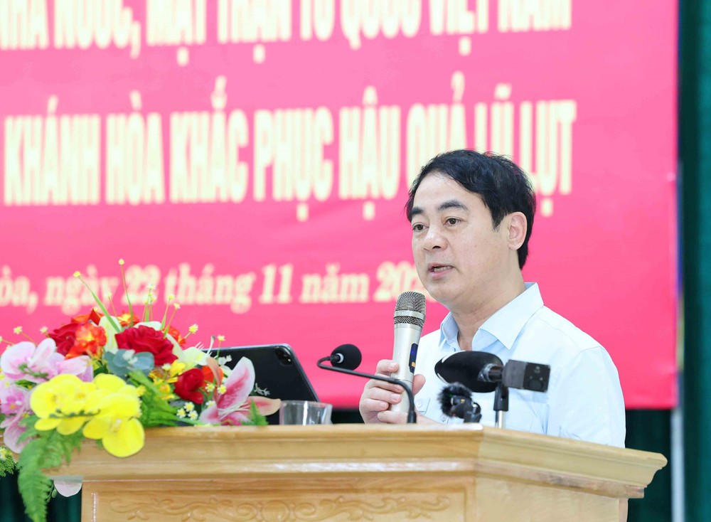 Thường trực Ban Bí thư thăm nhân dân vùng lũ tỉnh Khánh Hoà - Ảnh 6.