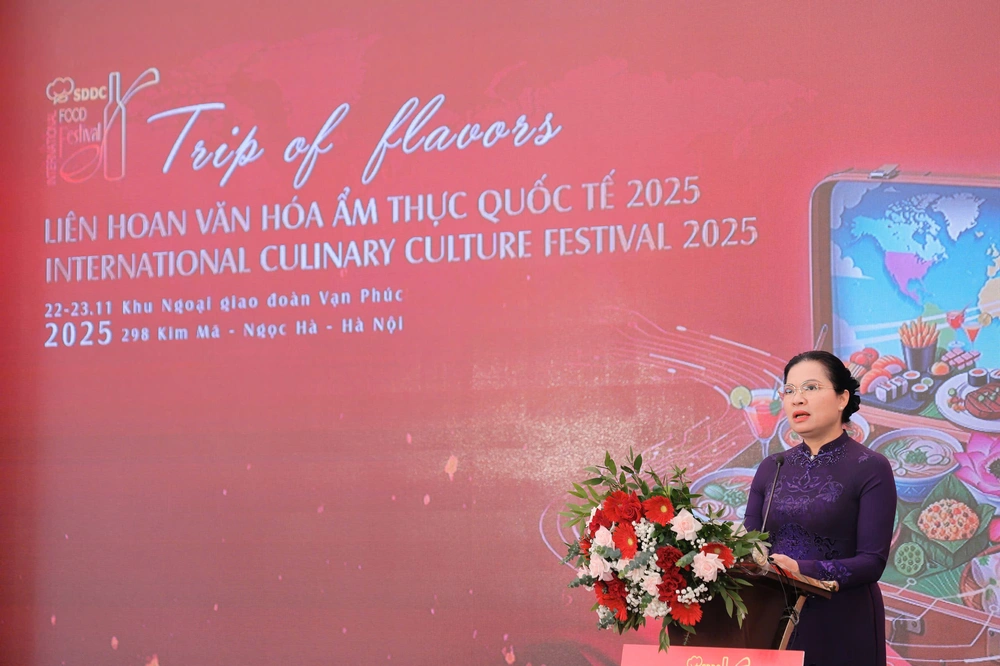 Liên hoan Văn hoá Ẩm thực Quốc tế 2025 quyên góp toàn bộ doanh thu hỗ trợ đồng bào vùng lũ - Ảnh 10.
