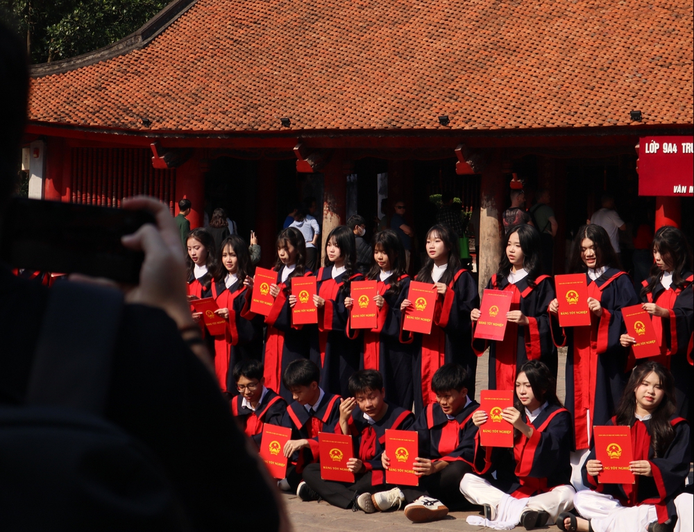 Văn Miếu – Quốc Tử Giám mở cửa miễn phí vé tham quan cho tất cả du khách nhân Ngày Di sản Việt Nam 23/11 - Ảnh 2.