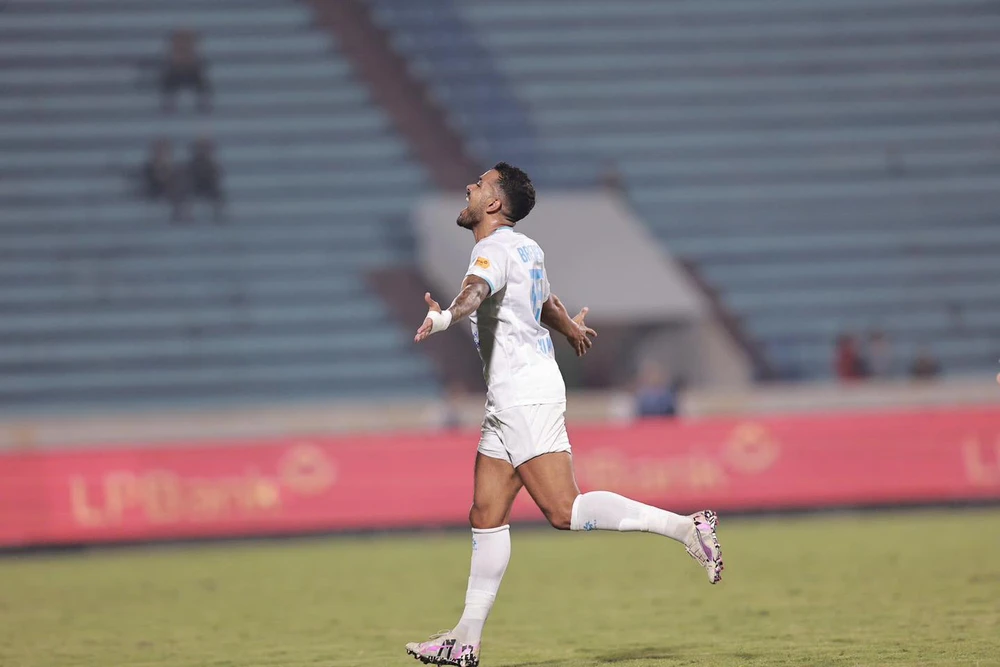 Xuân Son đá trọn cả trận ngày tái xuất, Nam Định thẳng tiến vào tứ kết Cúp quốc gia - Ảnh 2.