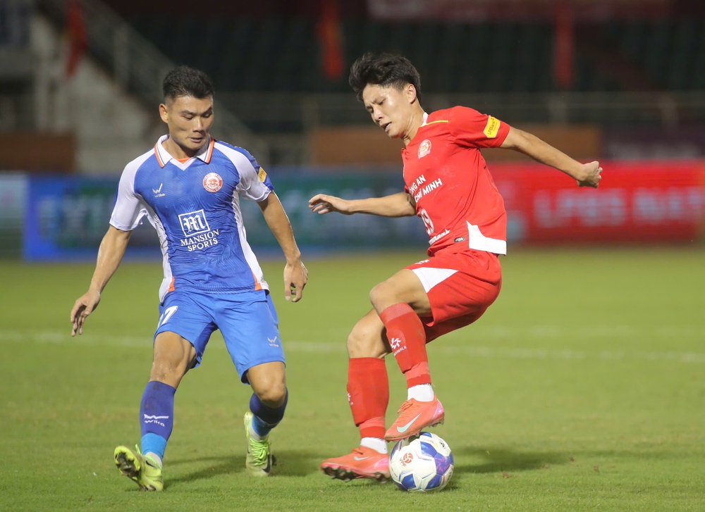 Tiến Linh đối đầu Minh Vương ở tứ kết Cúp Quốc gia 2025/26 - Ảnh 1.