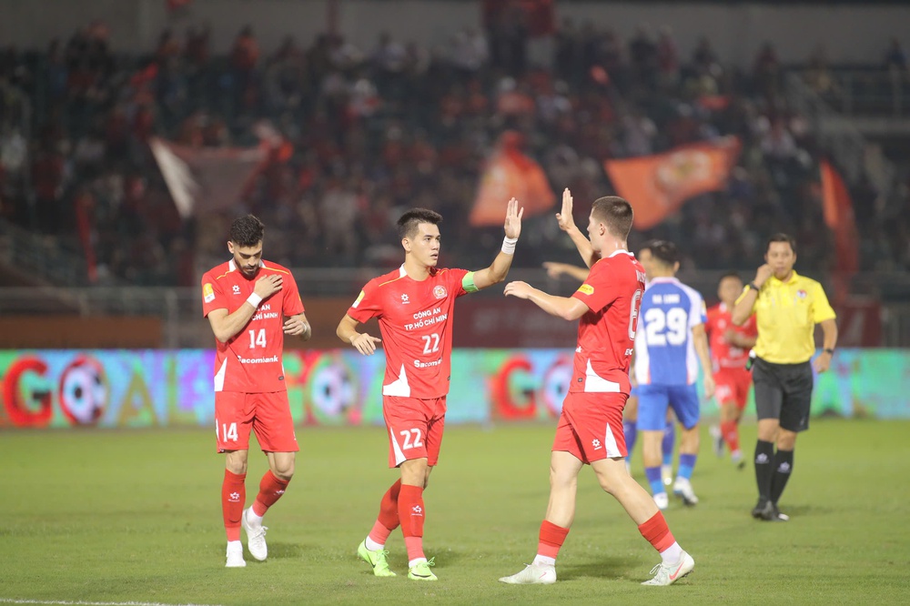 Tiến Linh đối đầu Minh Vương ở tứ kết Cúp Quốc gia 2025/26 - Ảnh 2.