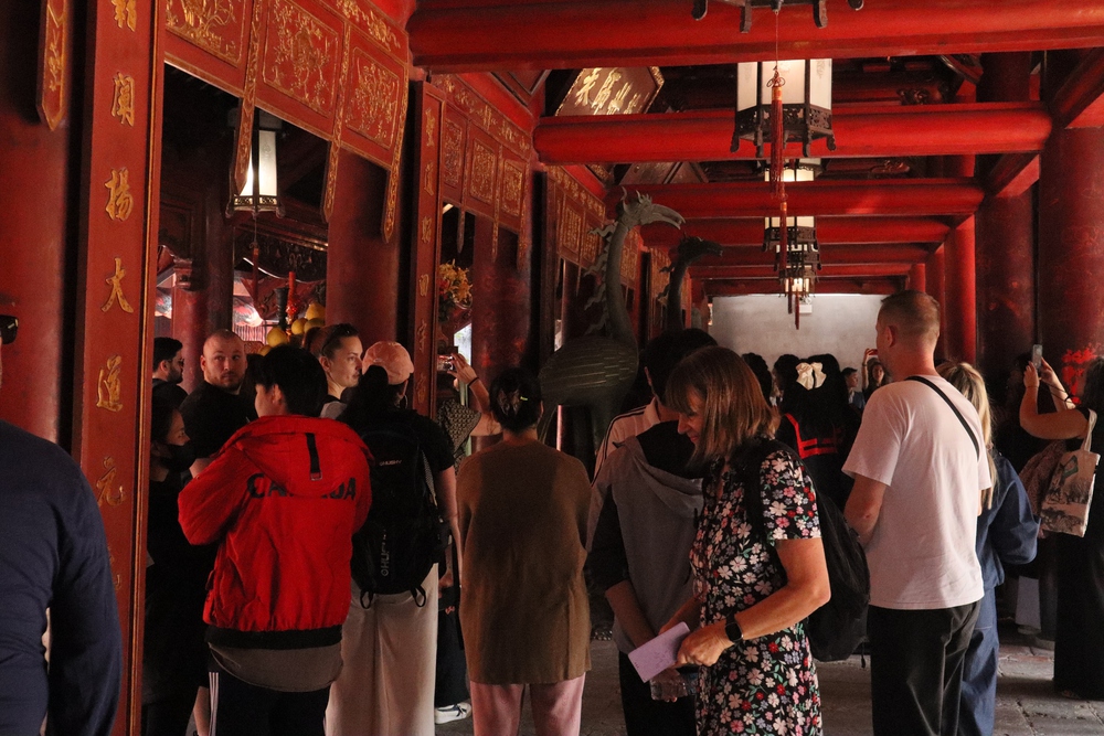 Văn Miếu – Quốc Tử Giám mở cửa miễn phí vé tham quan cho tất cả du khách nhân Ngày Di sản Việt Nam 23/11 - Ảnh 7.