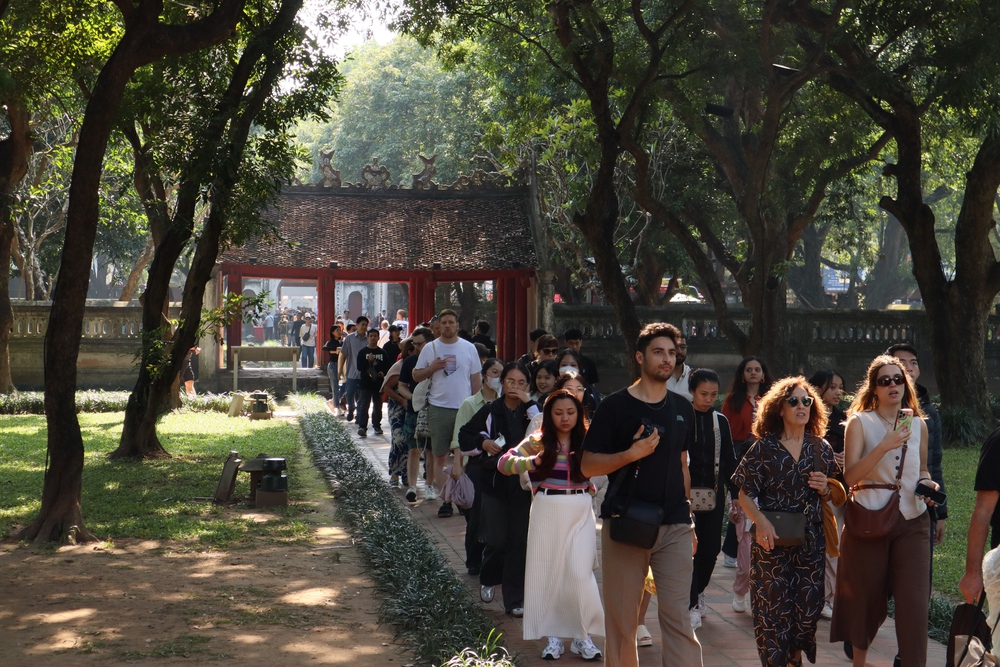 Văn Miếu – Quốc Tử Giám mở cửa miễn phí vé tham quan cho tất cả du khách nhân Ngày Di sản Việt Nam 23/11 - Ảnh 6.