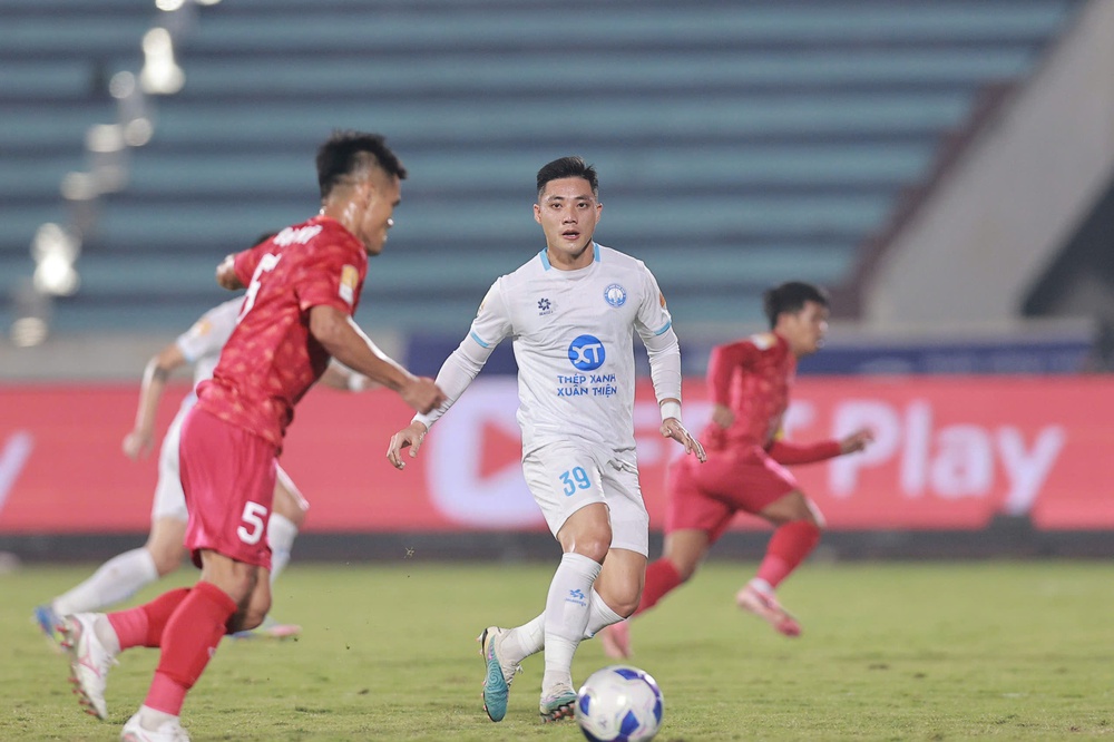 Bóng lăn trong tuần: Chiến thắng thuộc về kẻ mạnh - Ảnh 1. Bóng lăn trong tuần: Chiến thắng thuộc về kẻ mạnh - Ảnh 1.