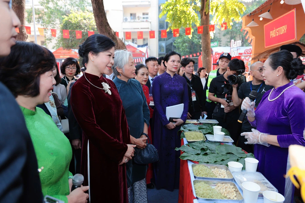 Liên hoan Văn hoá Ẩm thực Quốc tế 2025 quyên góp toàn bộ doanh thu hỗ trợ đồng bào vùng lũ - Ảnh 5.