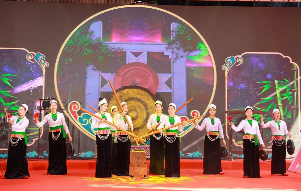 Khai mạc Ngày hội văn hoá dân tộc Mường lần thứ 2 năm 2025 - Ảnh 4.