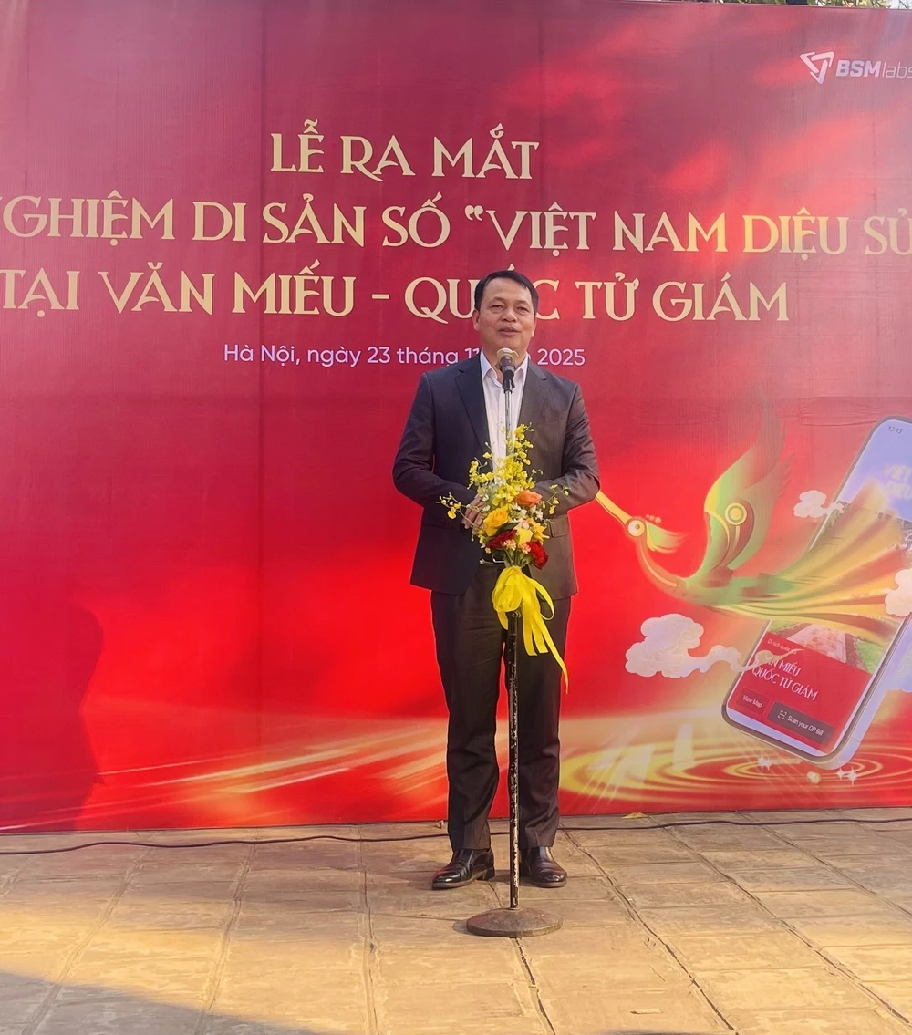 Ra mắt sản phẩm “Trải nghiệm di sản số Việt Nam diệu sử” ở Văn Miếu - Quốc Tử Giám - Ảnh 1.