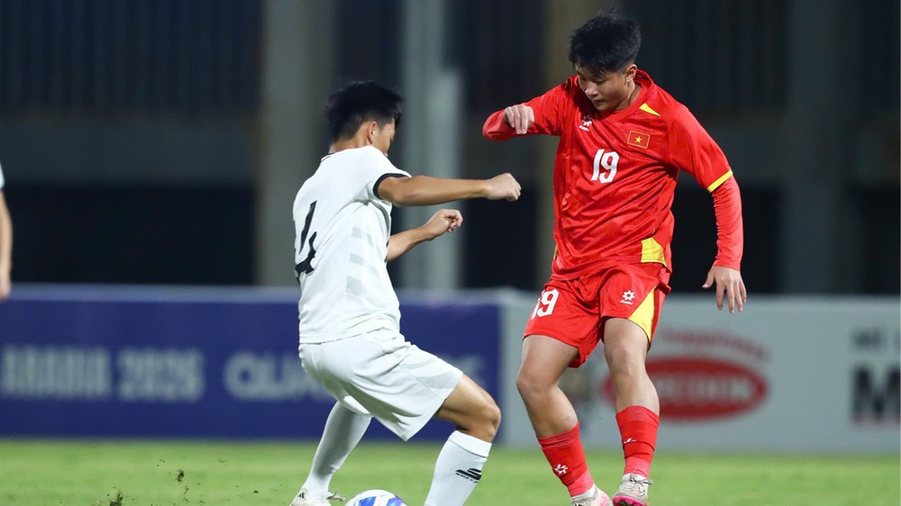 TRỰC TIẾP bóng đá Việt Nam vs Bắc Mariana: Mạnh Cường ghi bàn (H2, 8-0) - Ảnh 3. TRỰC TIẾP bóng đá Việt Nam vs Bắc Mariana: Mạnh Cường ghi bàn (H2, 8-0) - Ảnh 3.