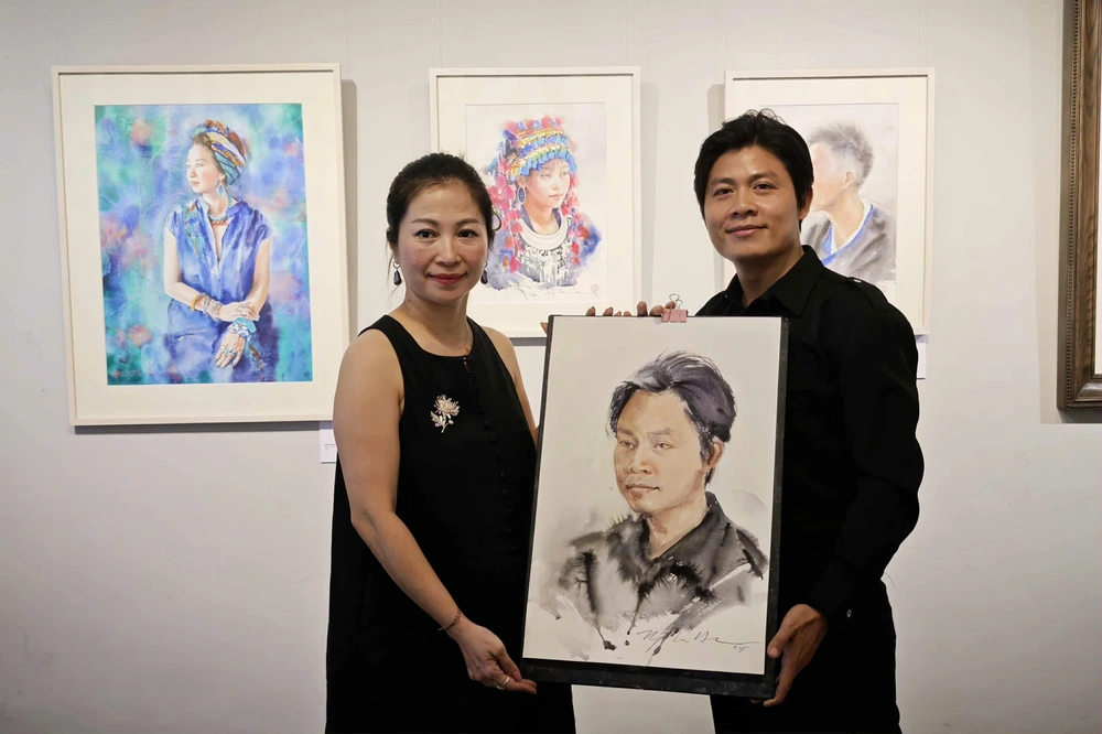 Nhạc sĩ Nguyễn Văn Chung lần đầu tiên làm Người mẫu trực họa - Ảnh 6.