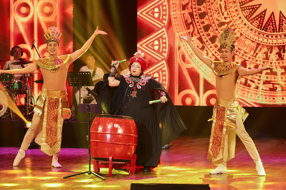 Tiếng hát Việt toàn cầu 2025: Hành trình tìm kiếm tài năng âm nhạc Việt khép lại với đêm Gala Xếp hạng mãn nhãn - Ảnh 5.