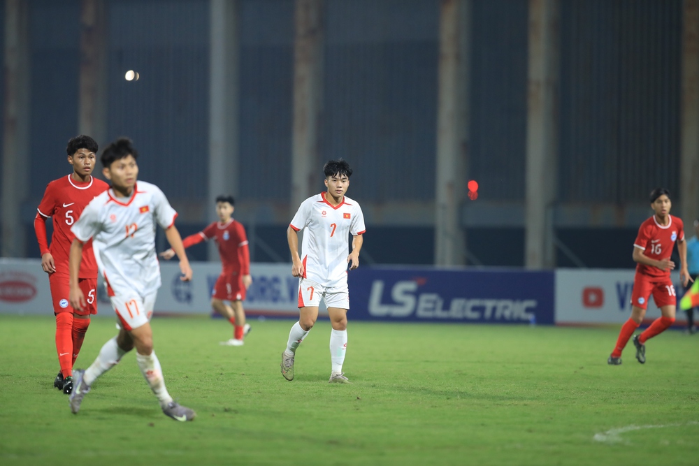 Link xem trực tiếp bóng đá vòng loại U17 châu Á 2026 hôm nay 24/11 - Ảnh 2. Link xem trực tiếp bóng đá vòng loại U17 châu Á 2026 hôm nay 24/11 - Ảnh 2.