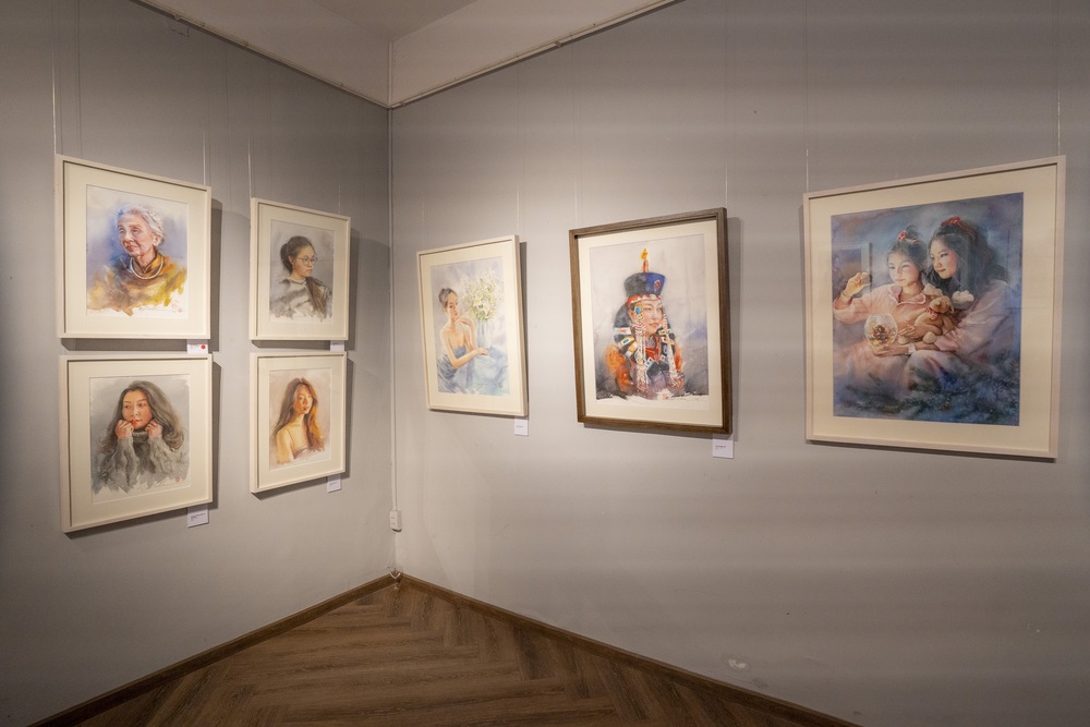 Nhạc sĩ Nguyễn Văn Chung lần đầu tiên làm Người mẫu trực họa - Ảnh 8.