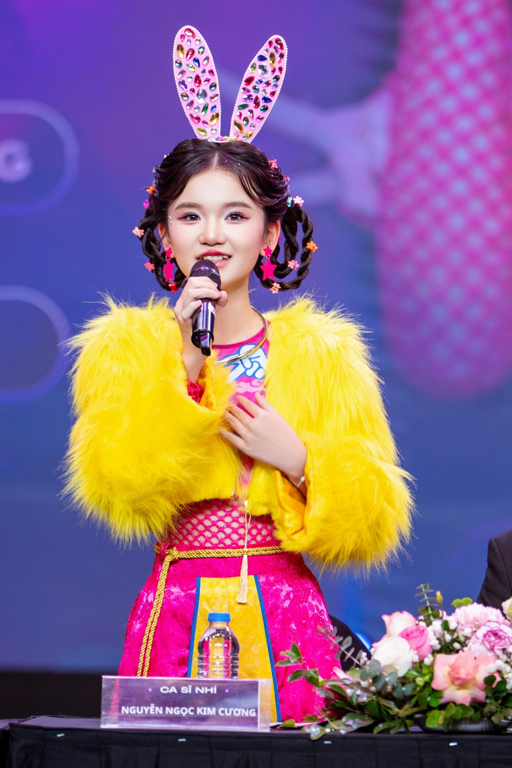 Nguyễn Ngọc Kim Cương bùng nổ với MV đầu tay “Oẳn tù tì” - Ảnh 1. Nguyễn Ngọc Kim Cương bùng nổ với MV đầu tay “Oẳn tù tì” - Ảnh 1.