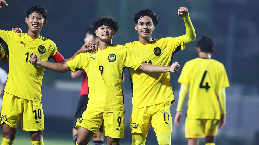 TRỰC TIẾP bóng đá Việt Nam vs Bắc Mariana: Mạnh Cường ghi bàn (H2, 8-0) - Ảnh 7. TRỰC TIẾP bóng đá Việt Nam vs Bắc Mariana: Mạnh Cường ghi bàn (H2, 8-0) - Ảnh 7.