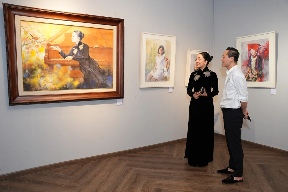 Nhạc sĩ Nguyễn Văn Chung lần đầu tiên làm Người mẫu trực họa - Ảnh 12.