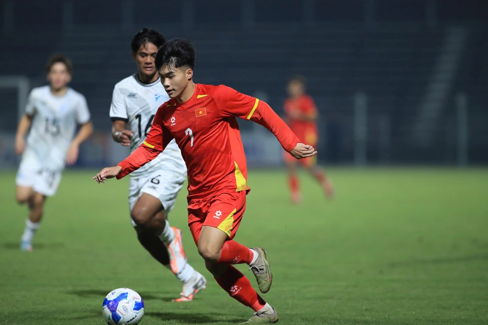 Tin nóng bóng đá Việt hôm nay 25/11: U22 Việt Nam rút gọn danh sách dự SEA Games 33; Tuyển nữ Việt Nam thắng trận tại Nhật Bản - Ảnh 3. Tin nóng bóng đá Việt hôm nay 25/11: U22 Việt Nam rút gọn danh sách dự SEA Games 33; Tuyển nữ Việt Nam thắng trận tại Nhật Bản - Ảnh 3.