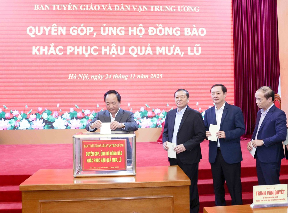 Ban Tuyên giáo và Dân vận Trung ương, Ban Nội chính Trung ương ủng hộ đồng bào miền Trung - Tây Nguyên khắc phục hậu quả bão lũ - Ảnh 1. Ban Tuyên giáo và Dân vận Trung ương, Ban Nội chính Trung ương ủng hộ đồng bào miền Trung - Tây Nguyên khắc phục hậu quả bão lũ - Ảnh 1.